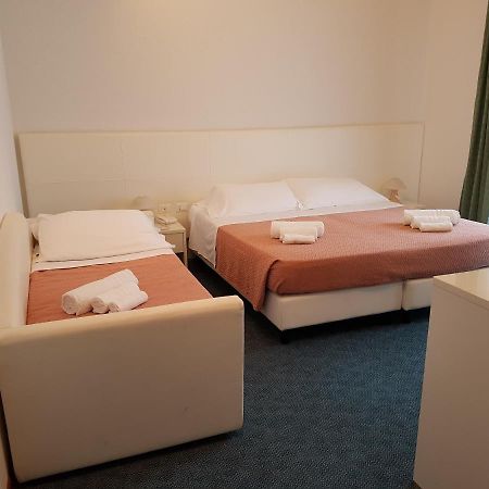 מילאנו מריטימה Hotel Sorriso מראה חיצוני תמונה