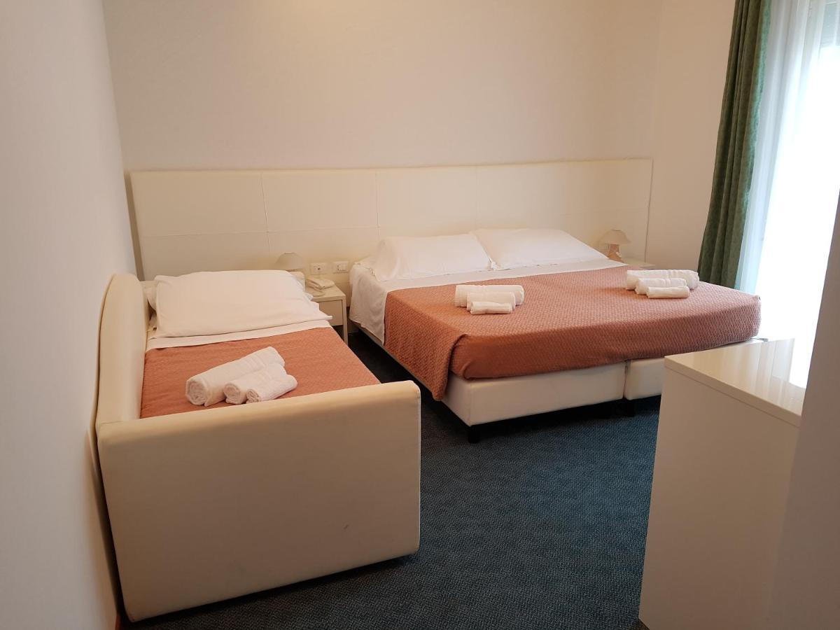 מילאנו מריטימה Hotel Sorriso מראה חיצוני תמונה