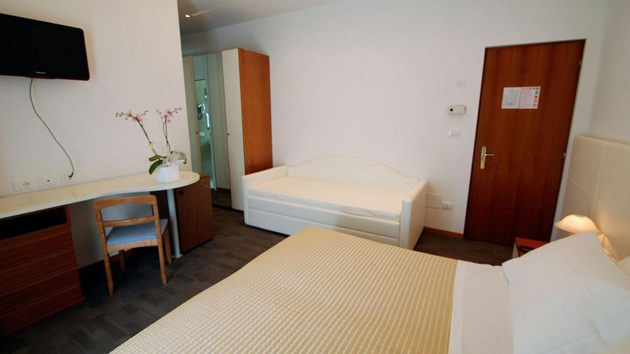 מילאנו מריטימה Hotel Sorriso מראה חיצוני תמונה