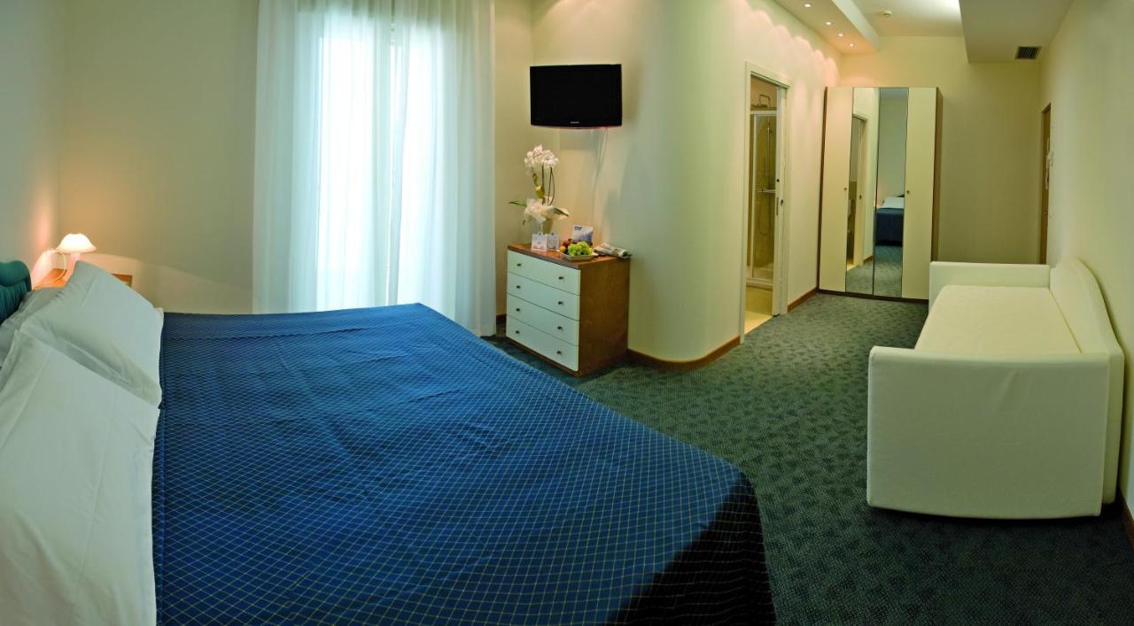 מילאנו מריטימה Hotel Sorriso מראה חיצוני תמונה