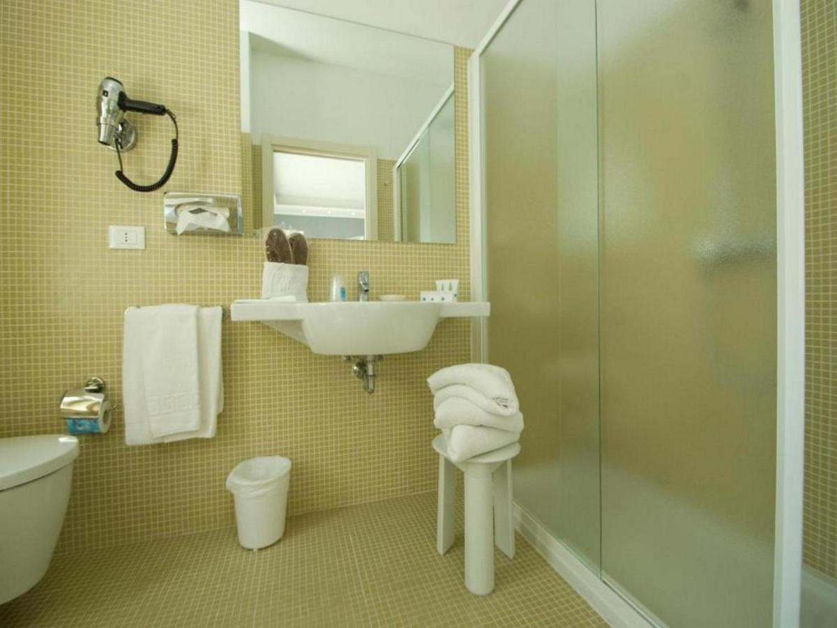 מילאנו מריטימה Hotel Sorriso מראה חיצוני תמונה