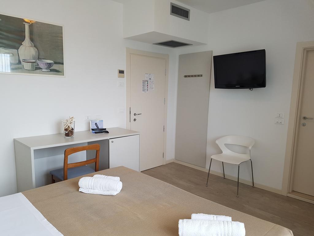 מילאנו מריטימה Hotel Sorriso מראה חיצוני תמונה