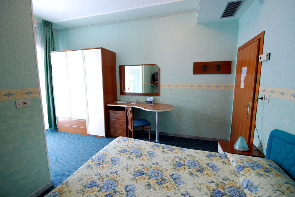 מילאנו מריטימה Hotel Sorriso מראה חיצוני תמונה