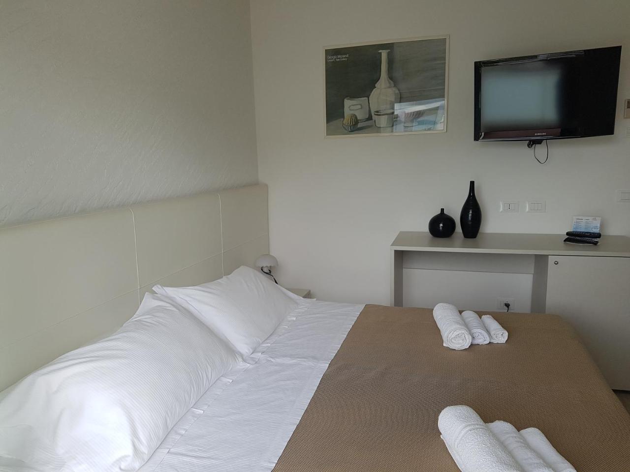 מילאנו מריטימה Hotel Sorriso מראה חיצוני תמונה