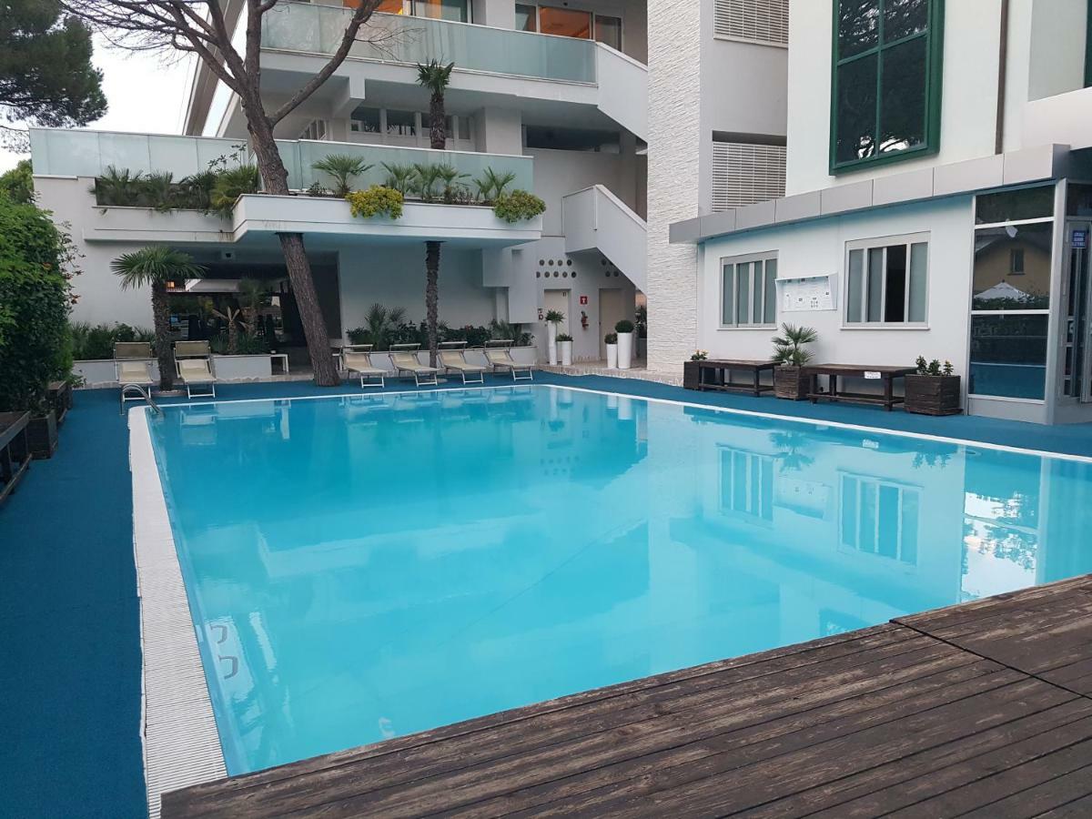 מילאנו מריטימה Hotel Sorriso מראה חיצוני תמונה