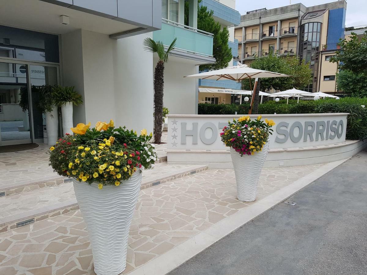 מילאנו מריטימה Hotel Sorriso מראה חיצוני תמונה